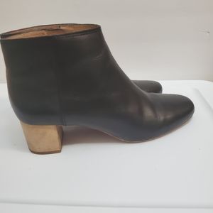 Madewell women's black Leather boots, size 9.5.